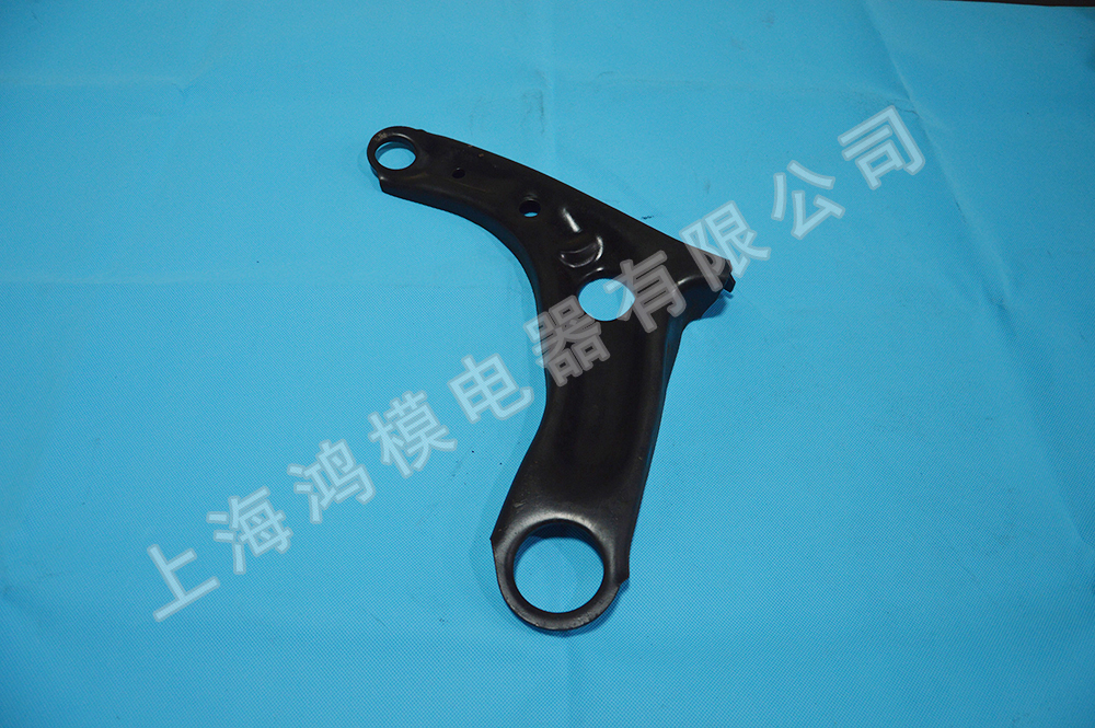 比亞迪汽車 F0 左右擺臂